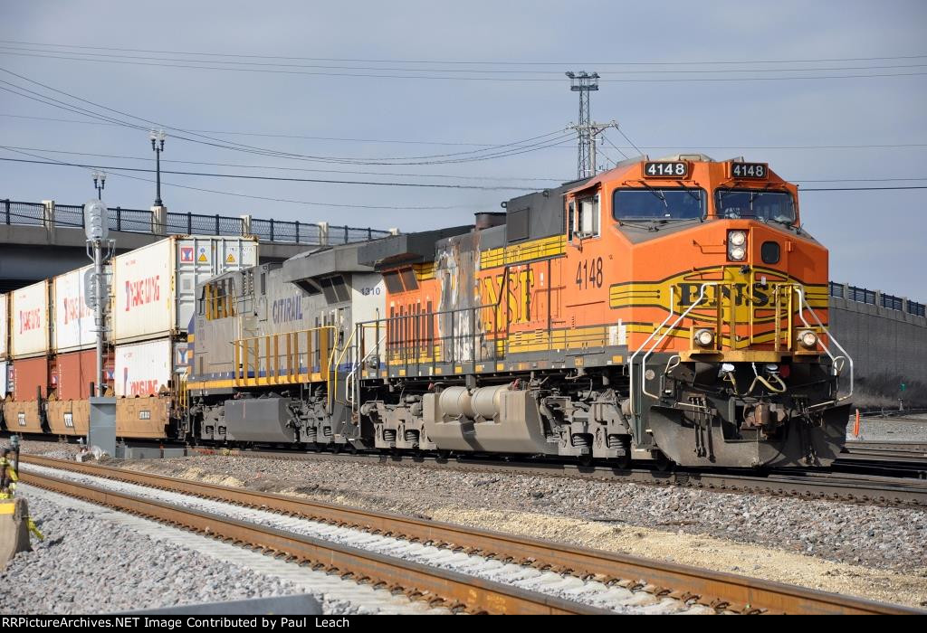 Intermodal cruises east